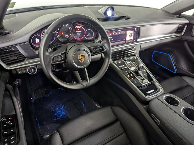2023 Porsche Panamera 4 Platinum Edition