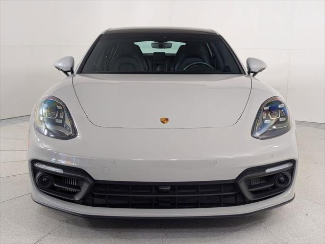 2023 Porsche Panamera 4 Platinum Edition