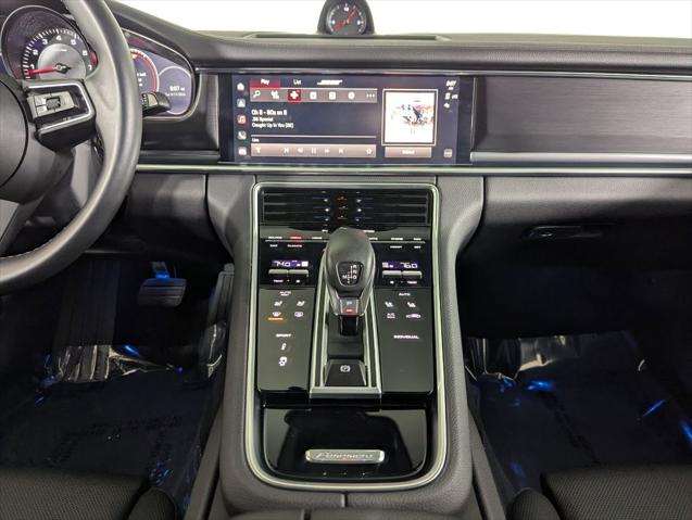 2023 Porsche Panamera 4 Platinum Edition