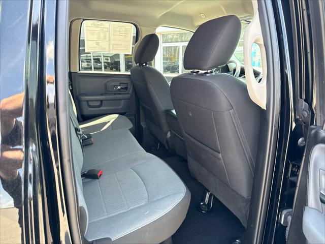 2024 Ram 1500 Classic SLT Quad Cab 4x4 6'4" Box
