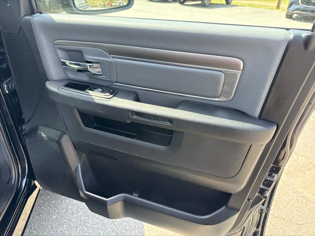 2024 Ram 1500 Classic SLT Quad Cab 4x4 6'4" Box