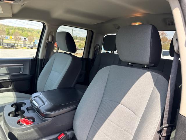 2024 Ram 1500 Classic SLT Quad Cab 4x4 6'4" Box