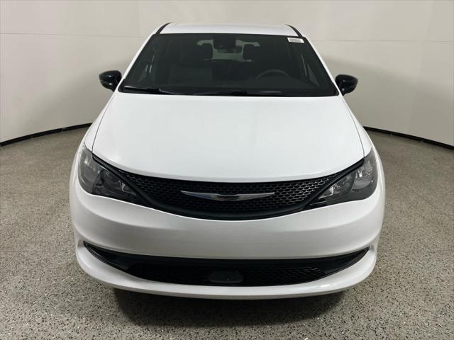 2026 Chrysler Voyager VOYAGER LX