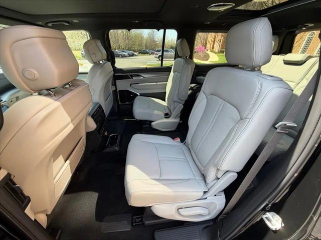 2026 Jeep Grand Wagoneer Limited Altitude 4x4