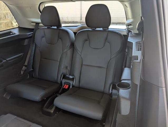 2024 Volvo XC90 Recharge T8 Plus Bright Theme 7-Seater