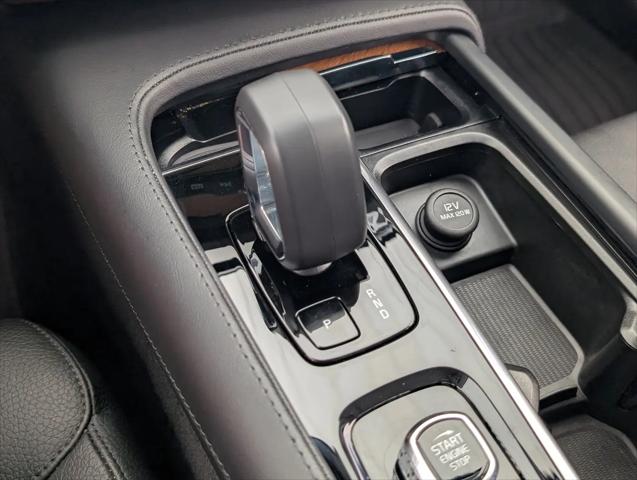 2024 Volvo XC90 Recharge T8 Plus Bright Theme 7-Seater