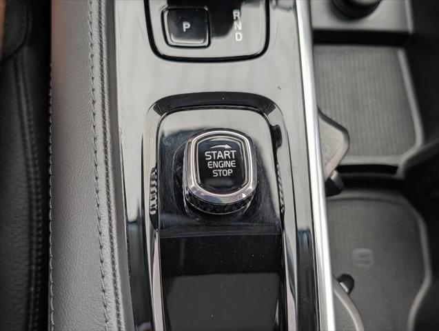 2024 Volvo XC90 Recharge T8 Plus Bright Theme 7-Seater