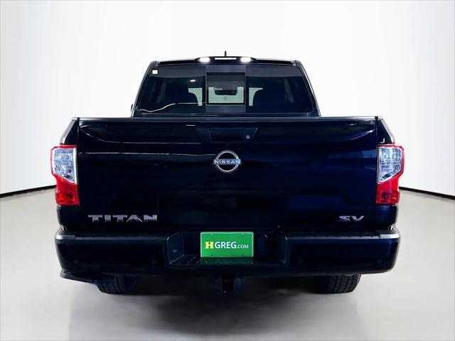 2024 Nissan Titan Crew Cab SV 4x2