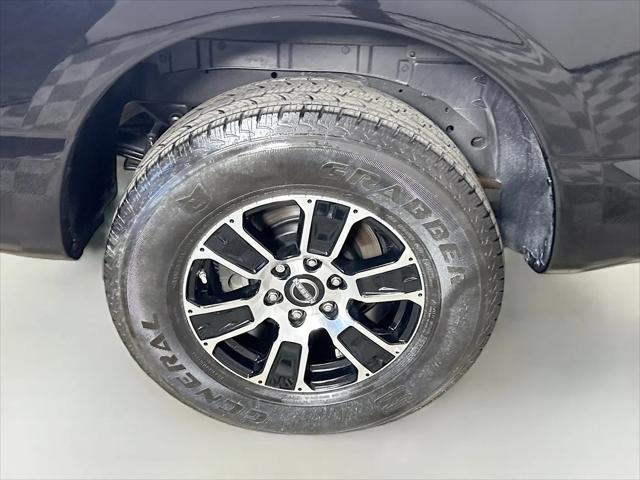 2024 Nissan Titan Crew Cab SV 4x2
