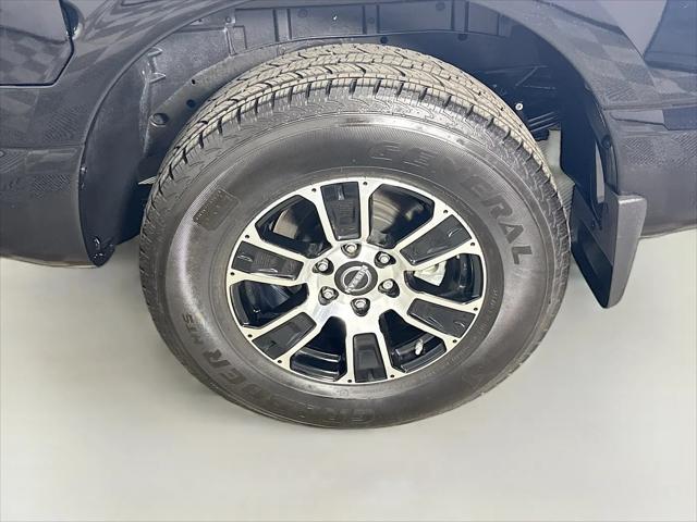 2024 Nissan Titan Crew Cab SV 4x2