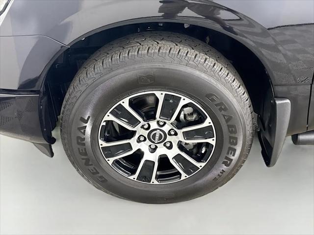 2024 Nissan Titan Crew Cab SV 4x2