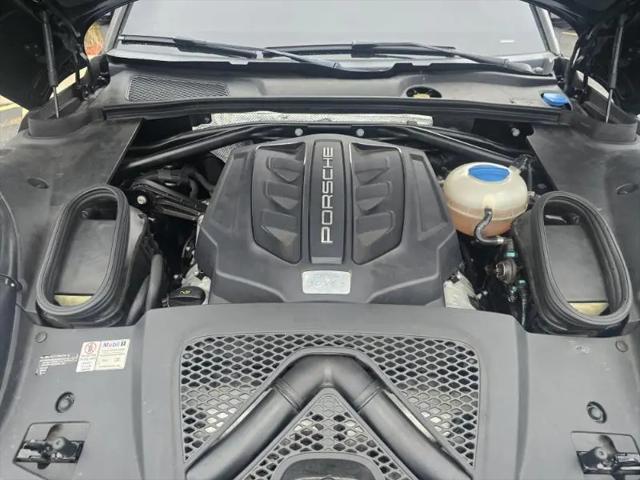 2015 Porsche Macan S
