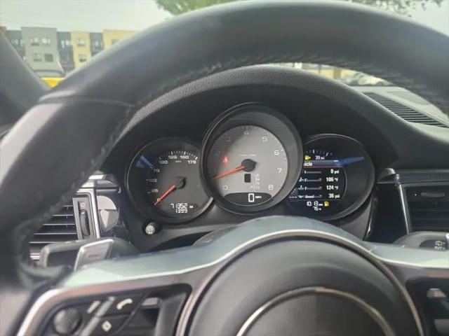 2015 Porsche Macan S