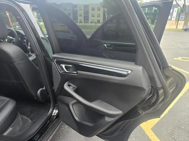 2015 Porsche Macan S