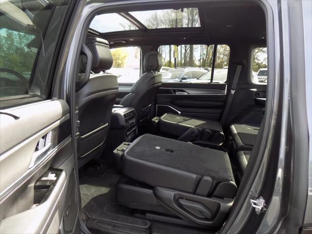 2024 Jeep Wagoneer Series II Carbide 4x4