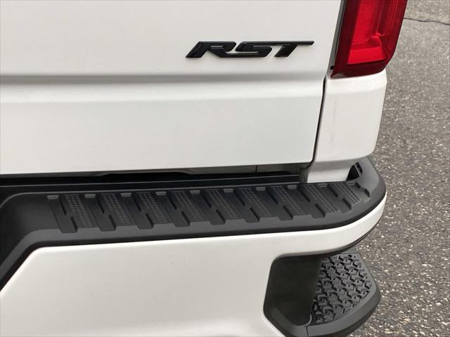 2022 Chevrolet Silverado 1500 4WD Crew Cab Short Bed RST
