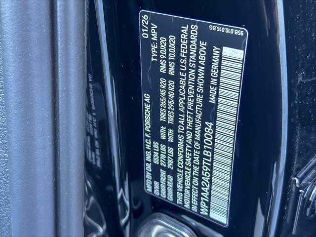 2026 Porsche Macan Unknown