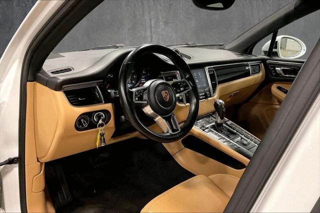 2018 Porsche Macan Base