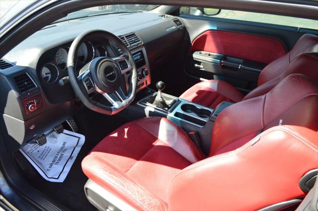 2014 Dodge Challenger SRT8