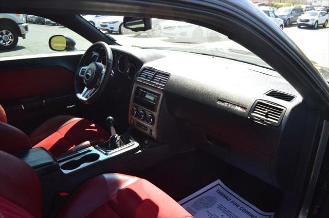 2014 Dodge Challenger SRT8