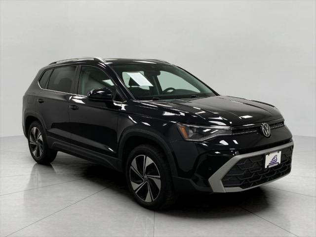 2025 Volkswagen Taos 1.5T SE for sale in Appleton, WI