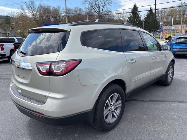 2017 Chevrolet Traverse 2LT