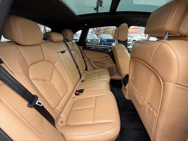 2018 Porsche Macan Base AWD 4dr SUV
