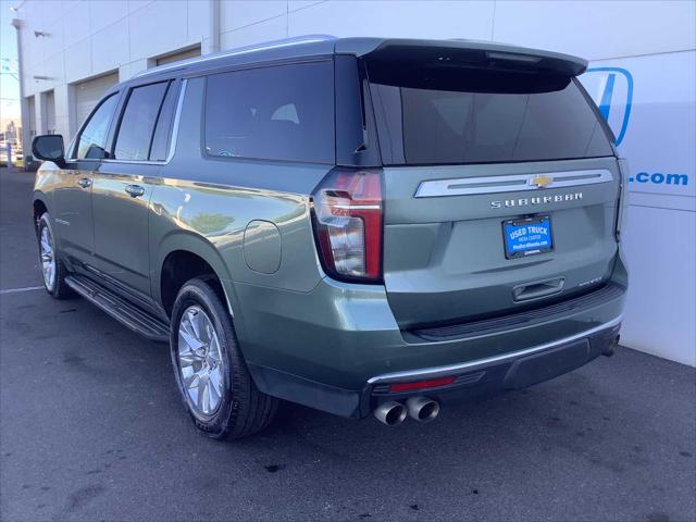 2023 Chevrolet Suburban 4WD Premier
