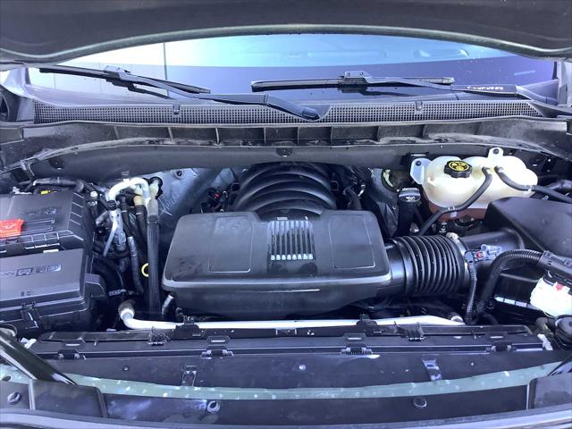 2023 Chevrolet Suburban 4WD Premier