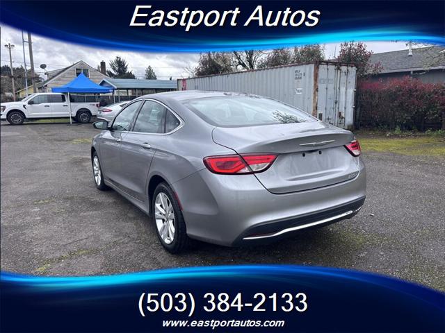 2016 Chrysler 200 Limited