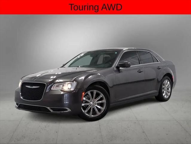 2022 Chrysler 300 Touring AWD for sale in Farmington Hills, MI