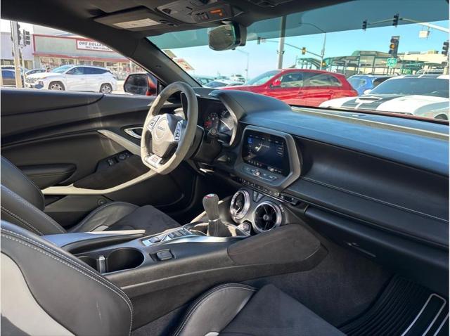 2021 Chevrolet Camaro RWD Coupe 1SS
