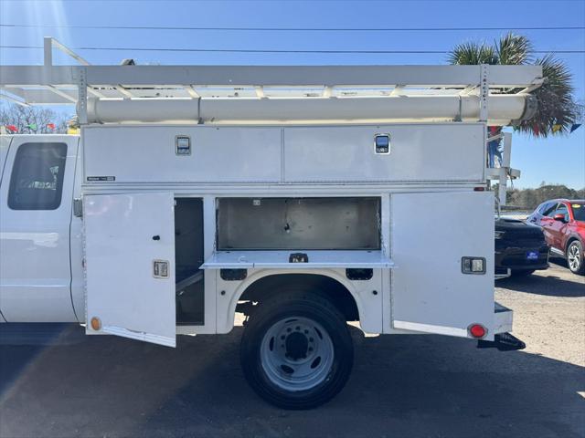 2012 Ford F-550 XL