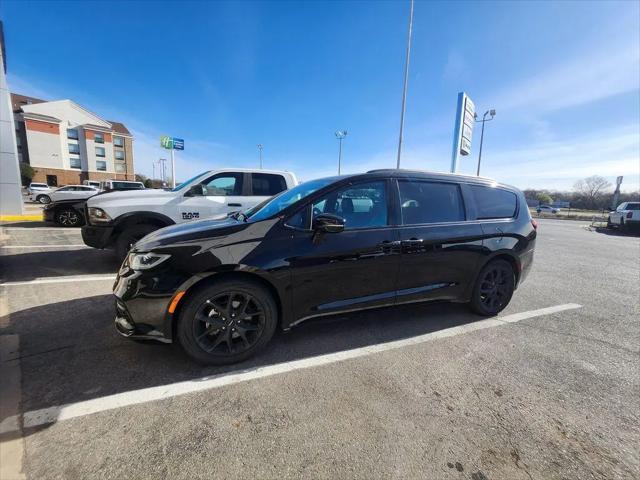 2025 Chrysler Pacifica Limited for sale in Lawton, OK
