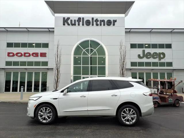 2023 Buick Enclave Essence AWD for sale in Youngstown, OH