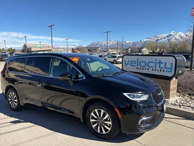 2024 Chrysler Pacifica Hybrid Select for sale in Draper, UT