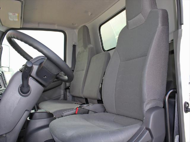 2025 Isuzu NPR Unknown