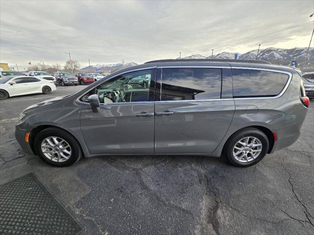 2022 Chrysler Pacifica Touring L