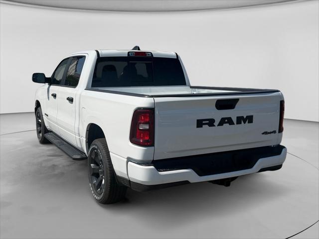 2026 RAM 1500 RAM 1500 EXPRESS CREW CAB 4X4 57 BOX
