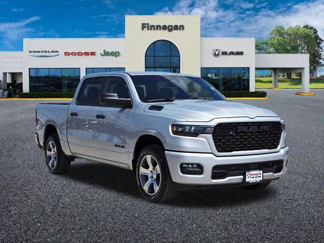 2026 RAM 1500 RAM 1500 EXPRESS CREW CAB 4X2 57 BOX