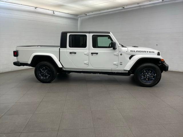 2026 Jeep Gladiator GLADIATOR 85TH ANNIVERSARY EDITION 4X4 2026 Jeep Gladiator GLADIATOR 85TH ANNIVERSARY EDITION 4X4