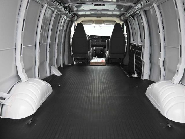 2026 GMC Savana Cargo 3500 Extended Wheelbase, Work Van, RWD