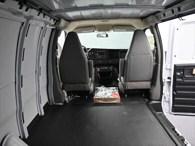 2026 GMC Savana Cargo 3500 Extended Wheelbase, Work Van, RWD