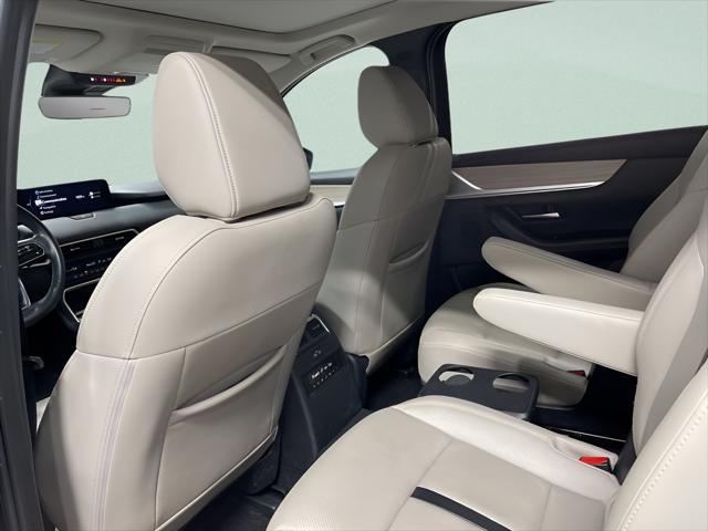 2024 Mazda X-90 Premium