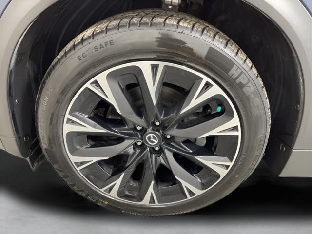2024 Mazda X-90 Premium