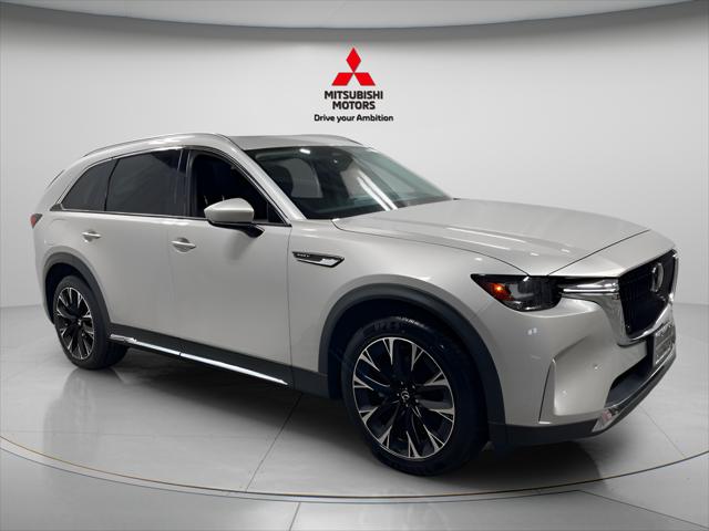 2024 Mazda X-90 Premium