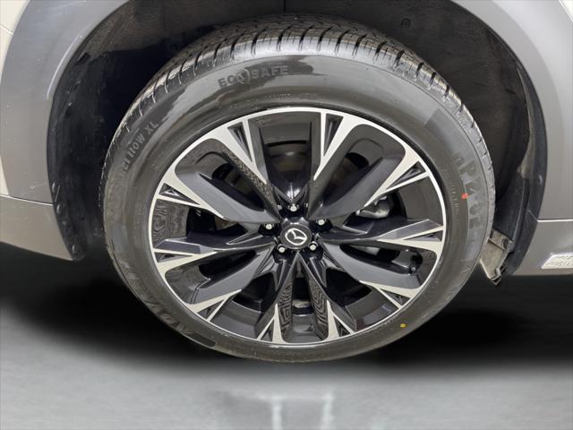 2024 Mazda X-90 Premium
