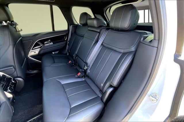 2026 Land Rover Range Rover P530 SE