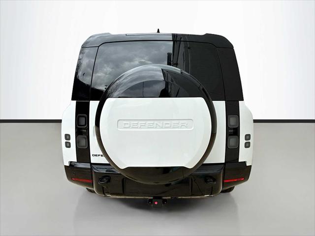 2026 Land Rover Defender P400 X-Dynamic SE