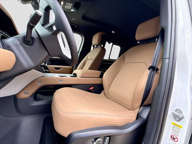 2026 Land Rover Defender P400 X-Dynamic SE